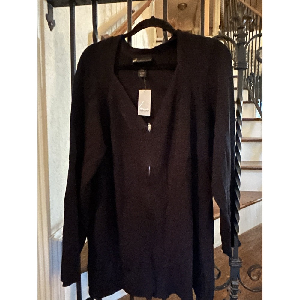 Women's Size 26/28 Lane Bryant Sweater Zip Up Black  NWTS!